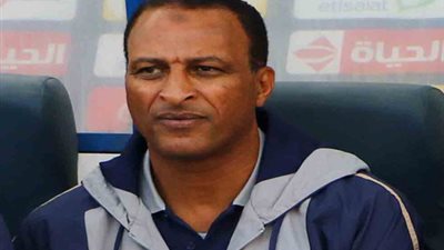 محاضرة بالفيديو لبعثة الأهلي لشرح طريقة لعب بطل كوت ديفوار