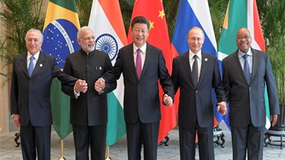 لقاء غير رسمي لزعماء 