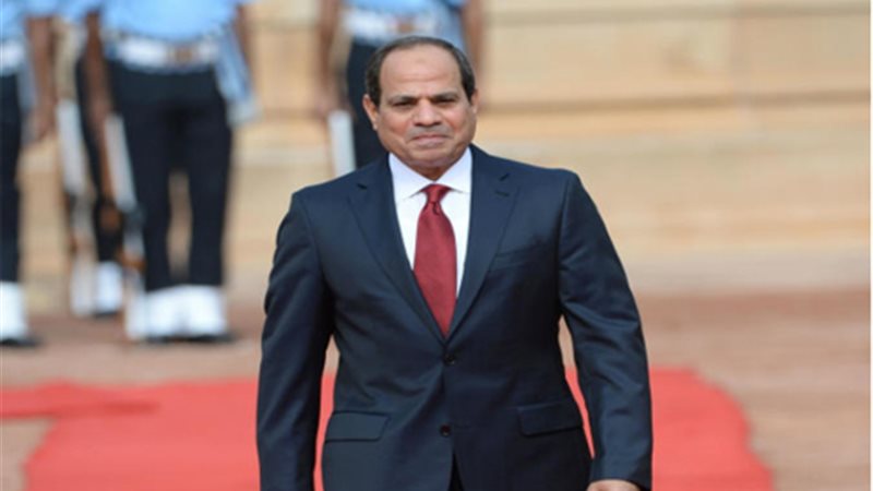 السيسي يصل مقر انعقاد