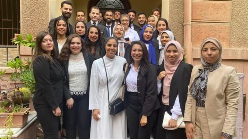 طلاب جامعة أسيوط