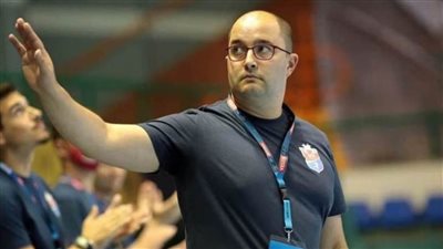 رسميًا.. الأهلي يجدد الثقة في الإسباني جوردو مدرب فريق كرة اليد