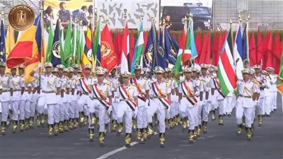 شاهد.. خريجو الشرطة الجدد يؤدون اليمين أمام الرئيس السيسي