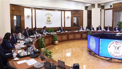 رئيس الوزراء يتابع مستجدات برنامج الطروحات العامة