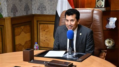 وزير الشباب يلتقي رؤساء مجالس اتحادات طلاب كليات الجامعات والمعاهد المصرية