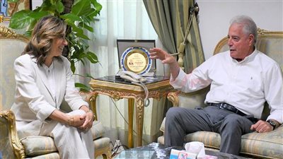 وزيرة الثقافة تتابع استعدادات الوزارة للمشاركة بقمة المناخ