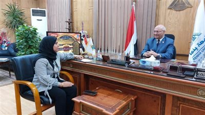 رئيس جامعة بنها: توطيد العلاقة بين الجامعة ورجال الصناعة 