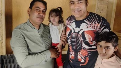 عصام الحضرى يتضامن مع الطفلة 