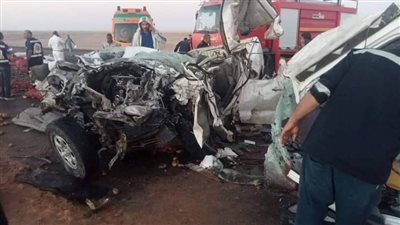 بالصور.. حادث مروع تسبب في مصرع 6 وإصابة آخر في الوادي الجديد