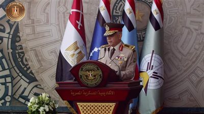 رئيس هيئة تدريب القوات المسلحة يعلن نتيجة التخرج لطلبة الكليات العسكرية