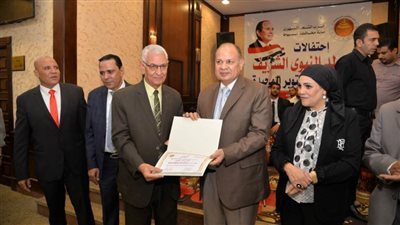 محافظ أسيوط يشهد احتفالية 