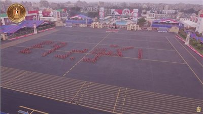  طلاب الكليات العسكرية يشكلون بأجسادهم كلمة 