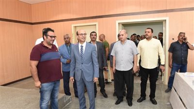 رئيس جامعة أسيوط يتفقد الجامعة الأهلية للاطمئنان على سير العمل وانتظام العملية التعليمية 