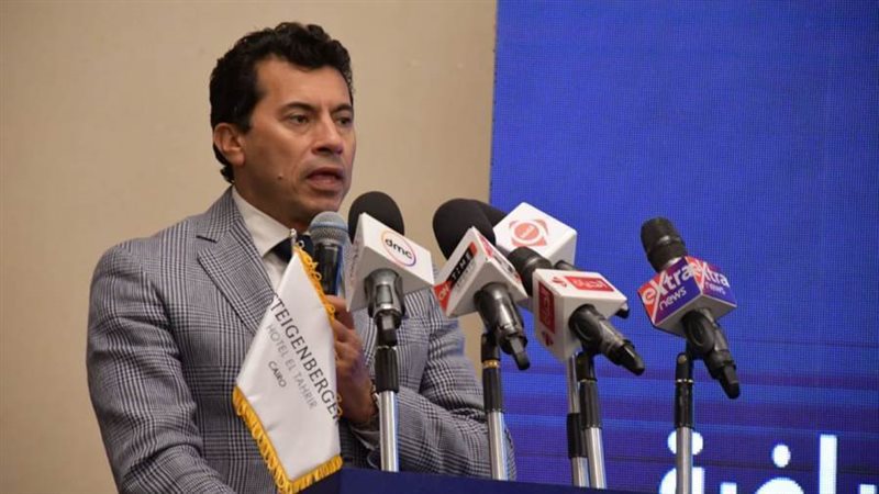 د. أشرف صبحى