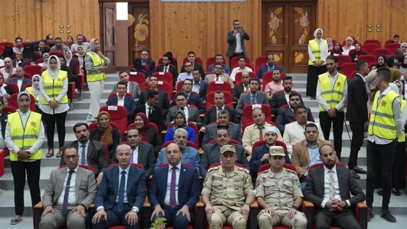 خلال المؤتمر