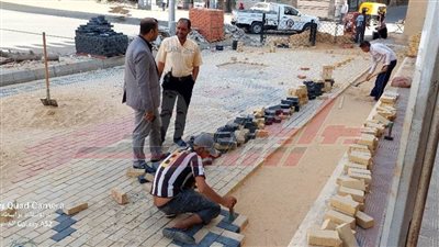 استمرار أعمال رصف طريق فوه دسوق وميدان الدسوقي بالانترلوك