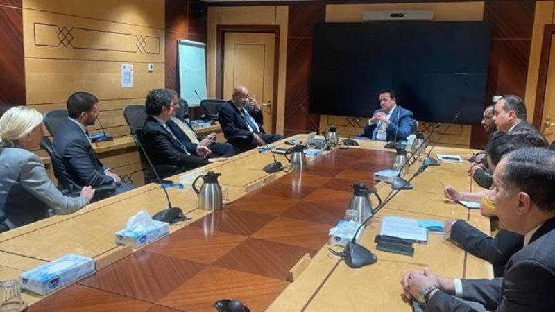 اجتماع الوزير وجون