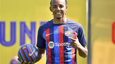 المدير الفني لبرشلونة يؤكد استعداد كوندي لمباراة الكلاسيكو