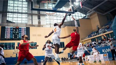 النادي الكويتي يفوز بالبطولة العربية للأندية لكرة السلة رجال بالكويت