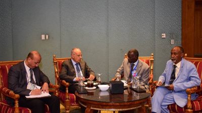 وزير الري بيحث مشروعات التعاون الثنائي بالسودان