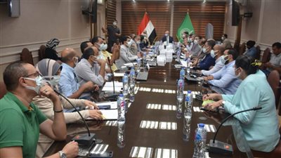 القليوبية تبحث الأعمال بمشروع الإسكان بمدينتي شبرا الخيمة وقليوب