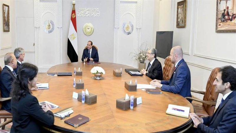 الرئيس السيسي يبحث