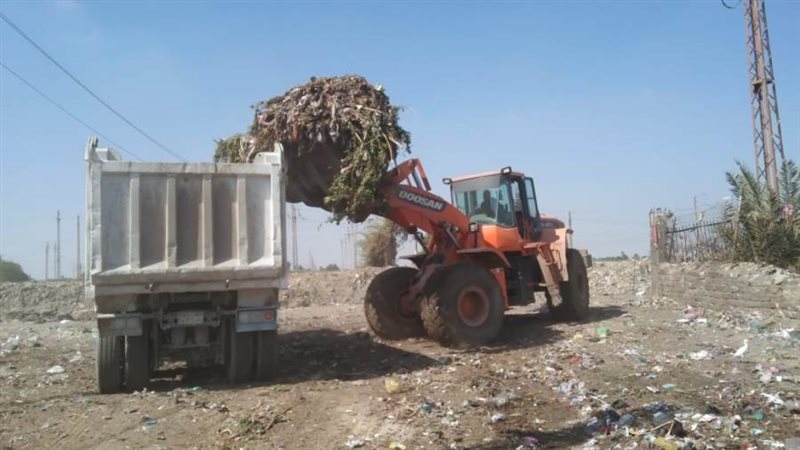 رفع تراكمات القمامة