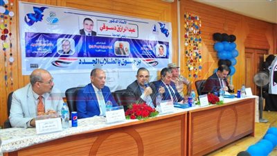 رئيس جامعة كفر الشيخ يشهد حفل استقبال الطلاب الجدد