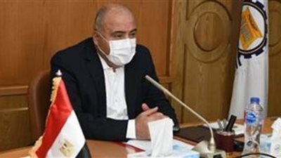 محافظ قنا يبحث تطوير النظم المالية داخل الجهات الحكومية والخدمية بالمحافظة