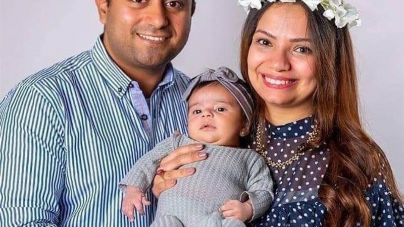 الطبيب الشاب وزوجته