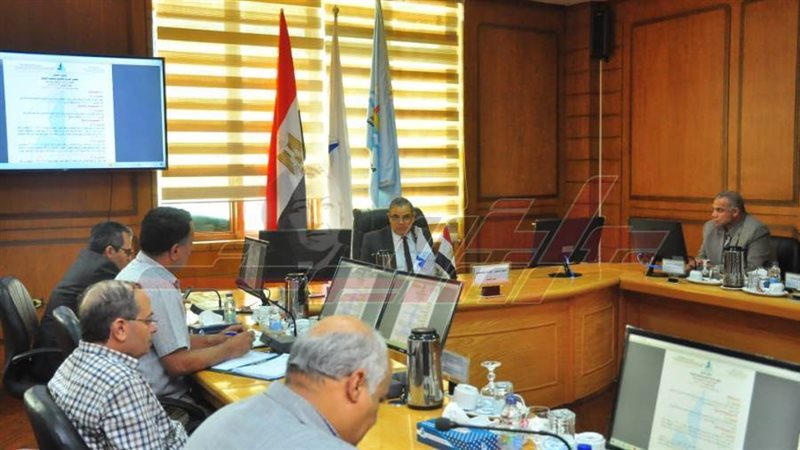 خلال الاجتماع