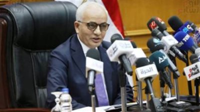 وزيرا الري والتربية والتعليم يشاركان في جلسة لعرض المشروعات الفائزة بمسابقة أفضل مشروع تخرج لطلبة الكليات