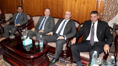  محافظ بني سويف يُهنئ رئيسي محكمتي الاستئناف والابتدائية 