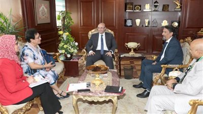  محافظ بنى سويف يبحث مع إنقاذ الطفولة تنفيذ 