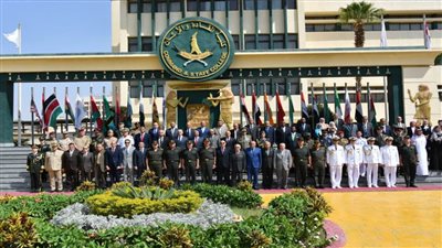 كلية القادة والأركان تحتفل باليوم الوطني لجمهورية مصر العربية ودول الدارسين الوافدين بالكلية