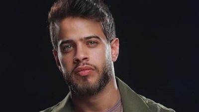 أدهم نابلسي يكشف عن زوجته.. هل يعود للغناء؟