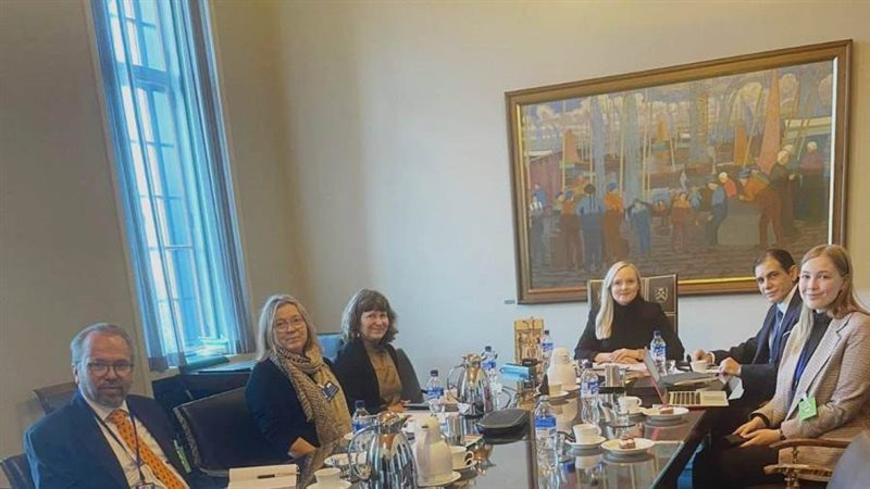 السفير المصر مع وزيرة