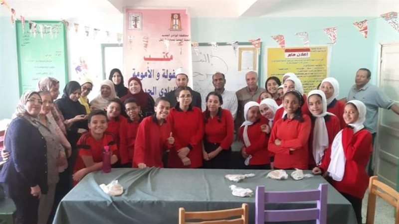 ندوات تثقيفية بالمدارس