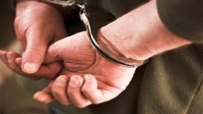 مباحث القاهرة تضبط عنصرا إجراميا لقيامه بالنصب على المواطنين بدعوى تسفيرهم للعمل بالخارج