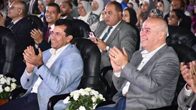 وزير الشباب يشهد حفل تخرج ٢٥٠٠ متدرب من مكتب فن إدارة الحياة