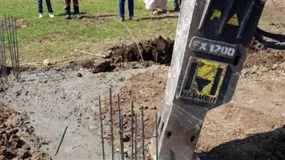 محافظ أسيوط إزالة 33 حالة تعدٍ على أراضٍ زراعية وحماية النيل بمركز منفلوط