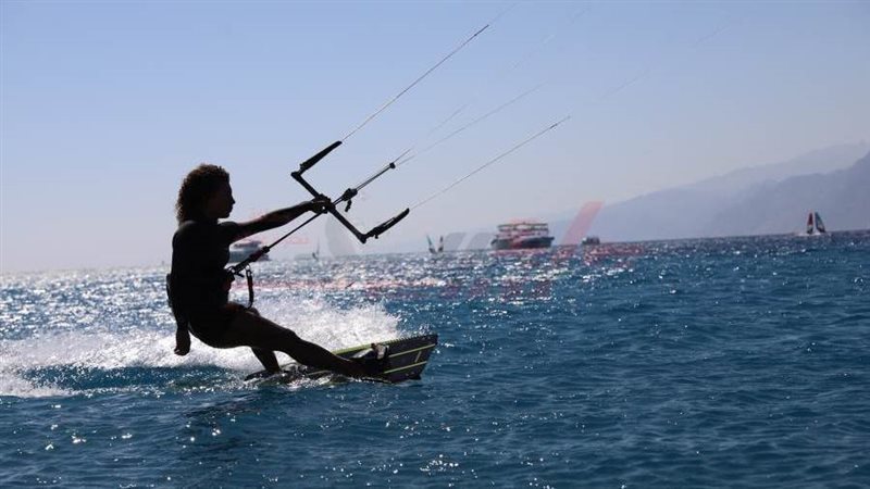 فتاه تمارس رياضة