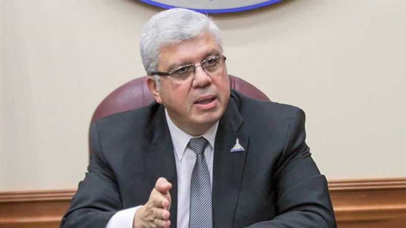 الدكتور أيمن عاشور