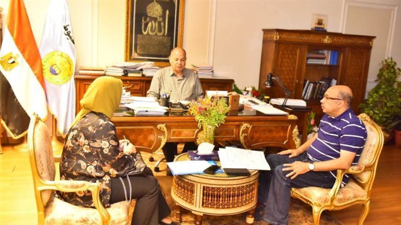 محافظ أسيوط يتابع