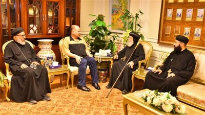 محافظ أسيوط يستقبل وفدًا كنسيًا لبحث جهود المشاركة المجتمعية وتطوير مسار رحلة العائلة المقدسة