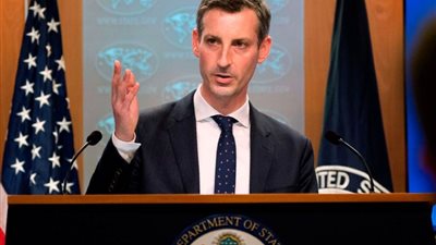 الخارجية الأمريكية تناقش إطلاق سراح مواطنين لها مسجونين في روسيا