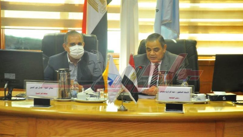 خلال الاجتماع