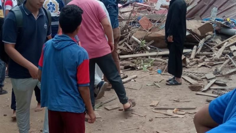 جانب من انهيار المنزل