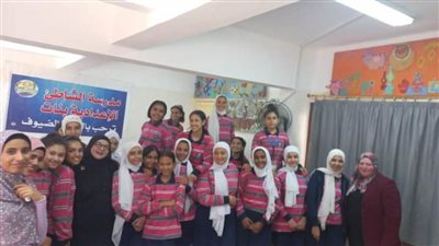 مدرسة الشاطئ الإعدادية بالإسماعيلية تنظم ندوة تثقيفية