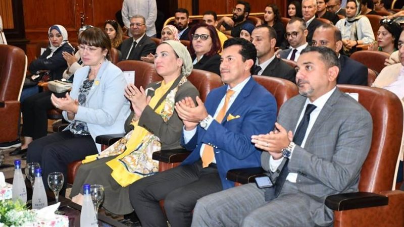 وزيرا الشباب والبيئة