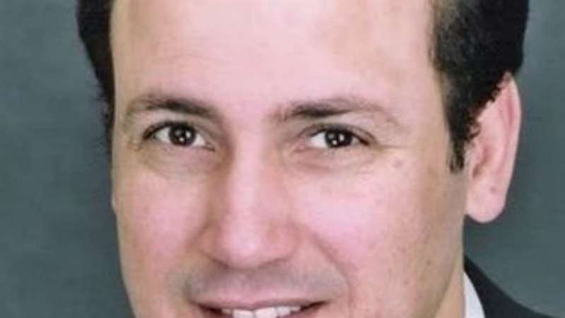 الفنان الكبير أحمد